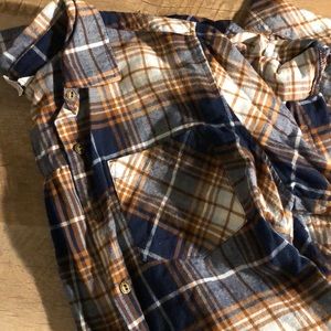 Blue and gold women’s plaid